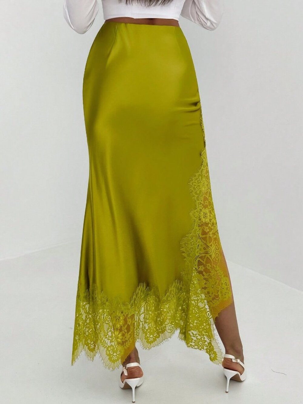 Green Chic Women's Midi Skirt with Lace Trim Side Slit - Picture 2 of 9